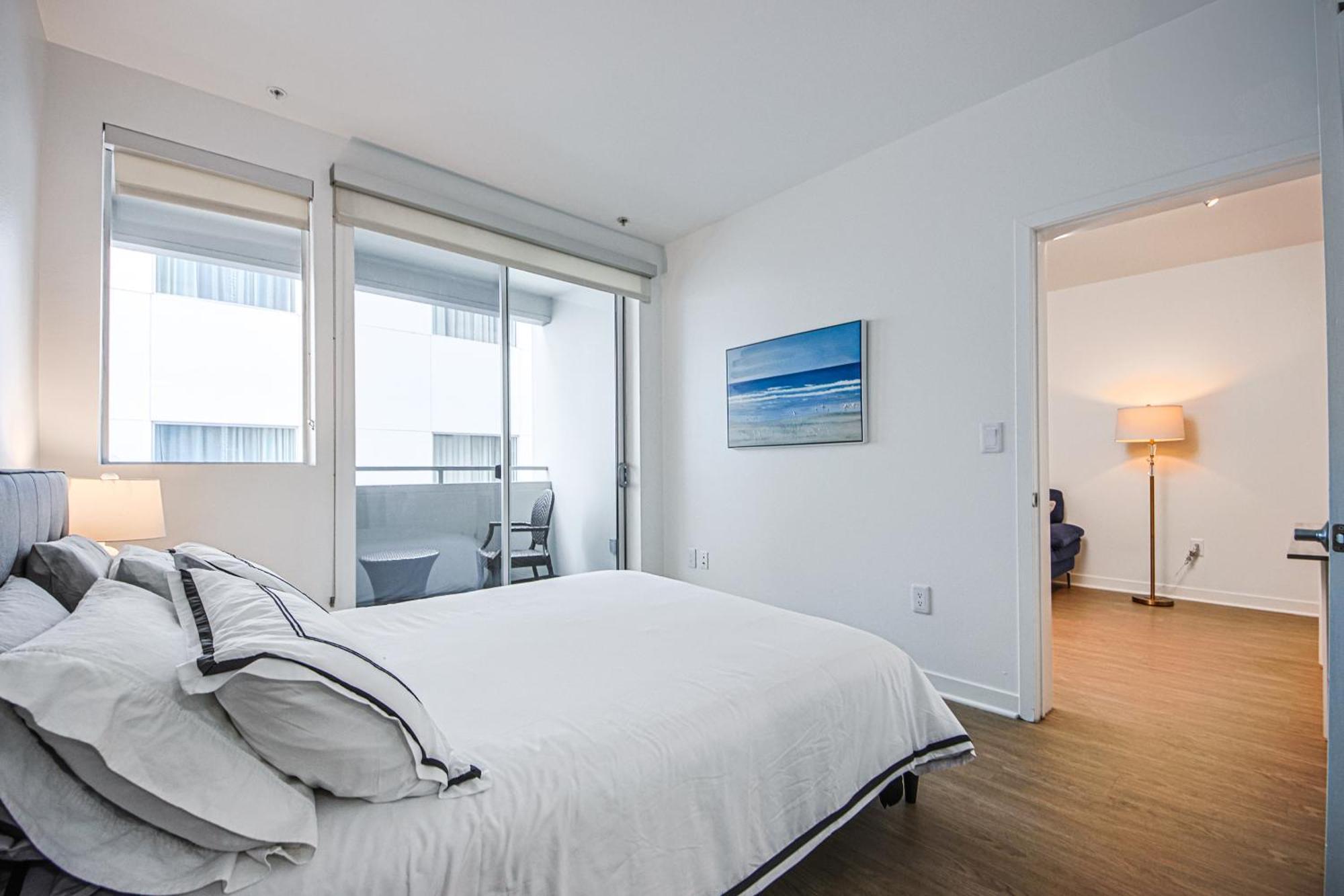 The Carlton- Modern-Luxury 2 Master Suites In Hrt Of Sm Steps To Ocean Ave ロサンゼルス エクステリア 写真